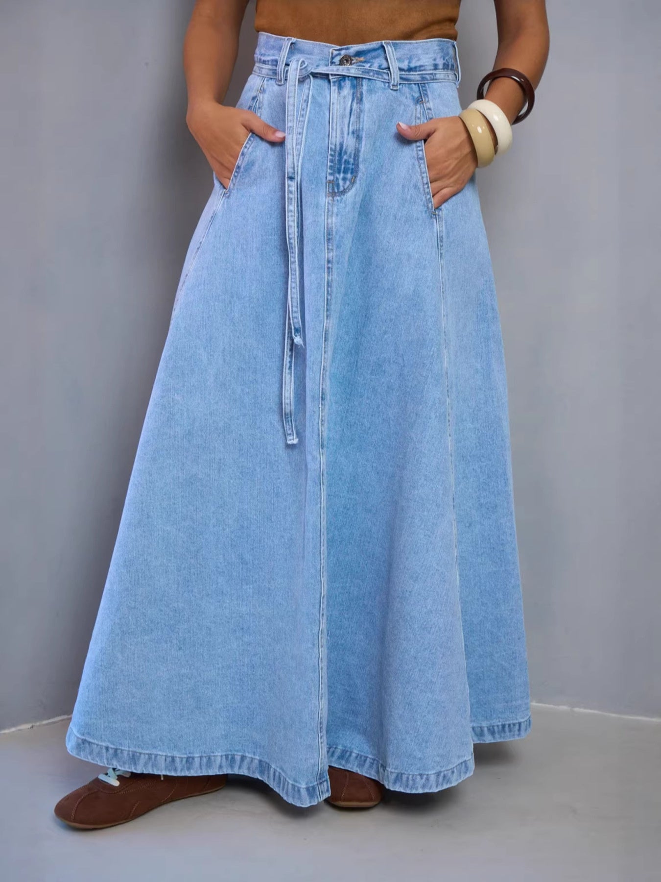 11096a392e824781b6ae9a58680213b2-Max