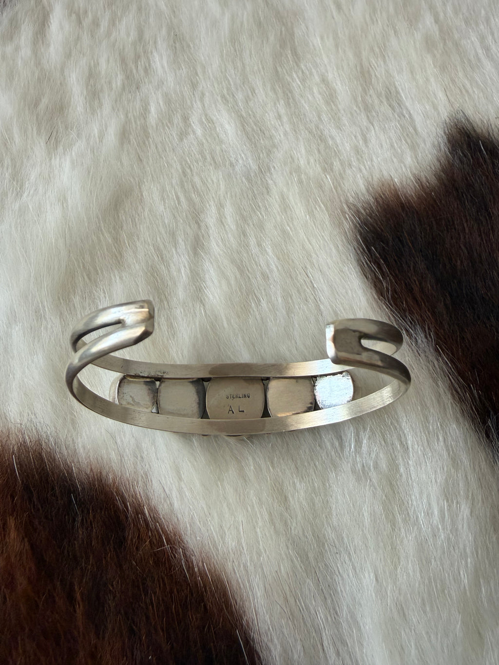 Onyx cuff