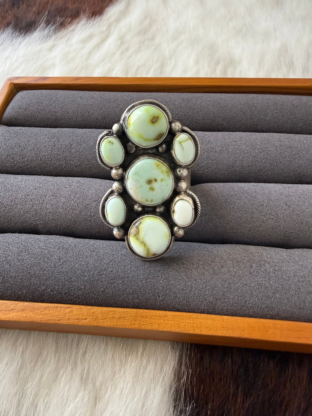Ella Peter Palomino Ring
