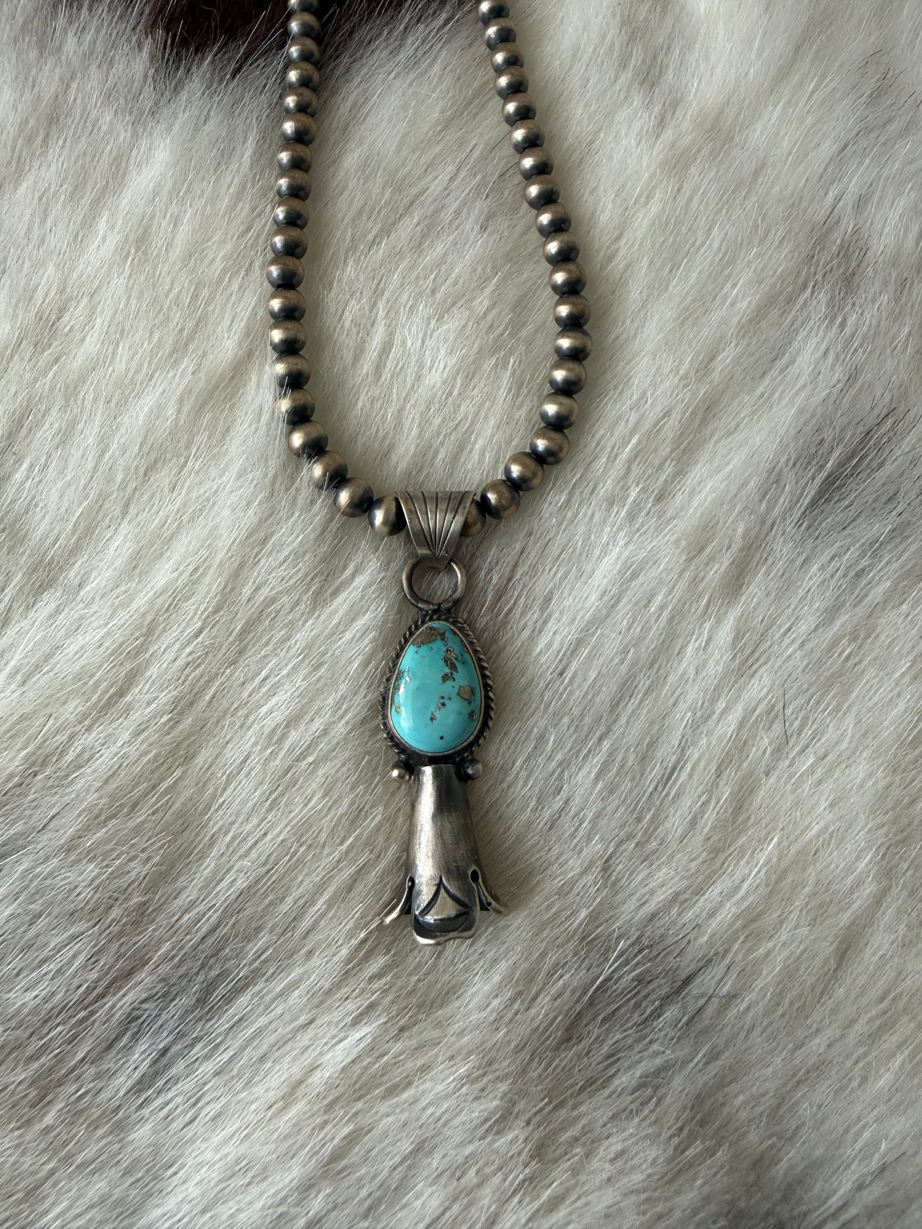 Turquoise blossom pendant with pearls