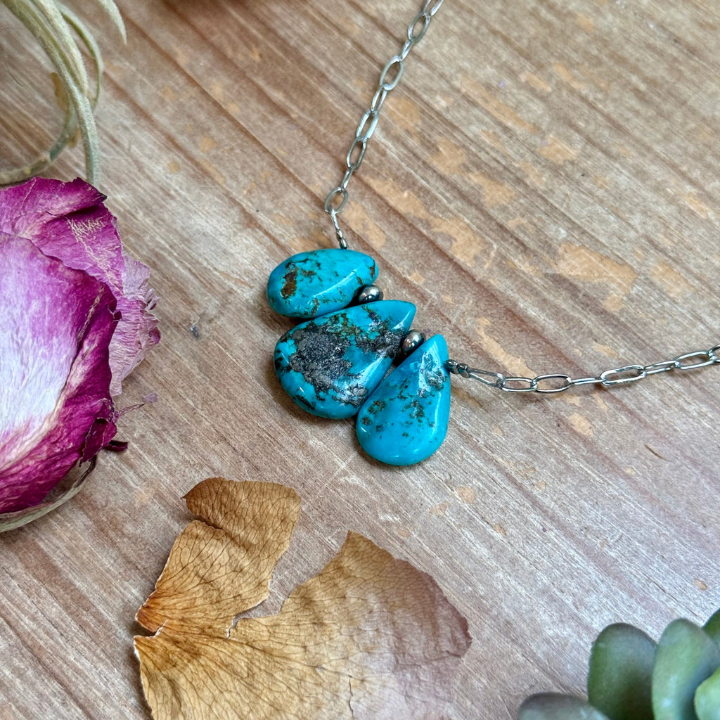 15” Turquoise Teardrop Chain Necklace – Silver Plated Paperclip