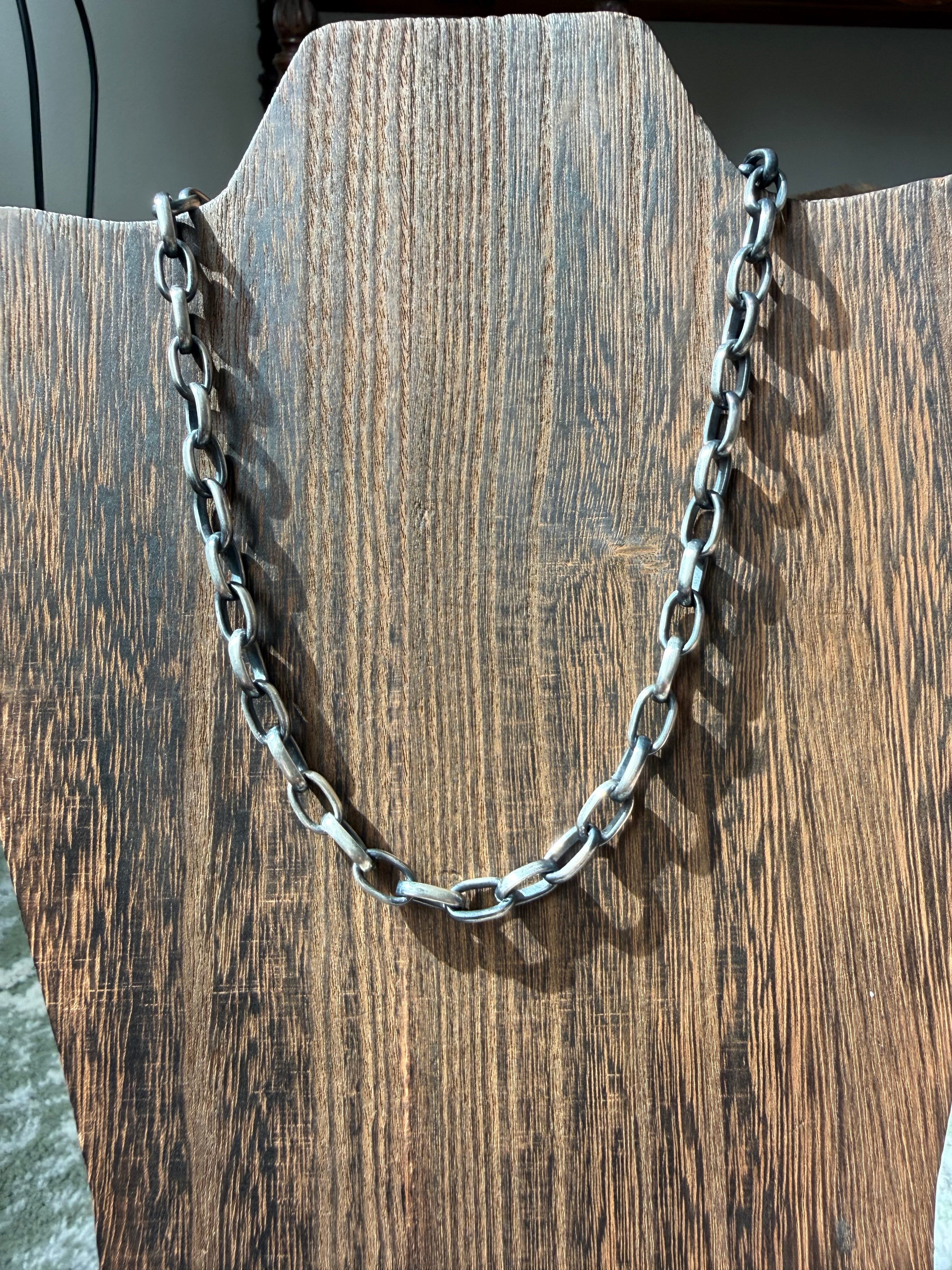 Chimney Butte paperclip chain