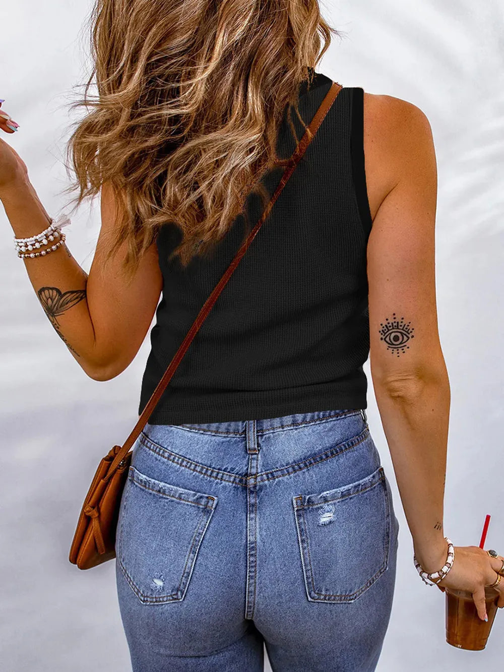 ab829647-e89f-4fef-96b7-19afc8e65e6d-Max