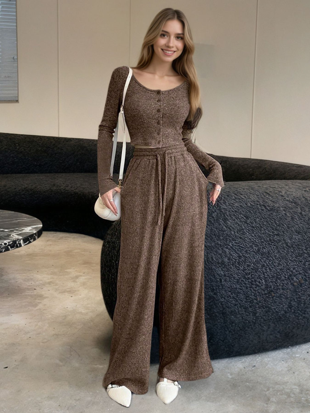 bada3e51-5f06-4c9b-8cda-4d5b3e9e450a-Max