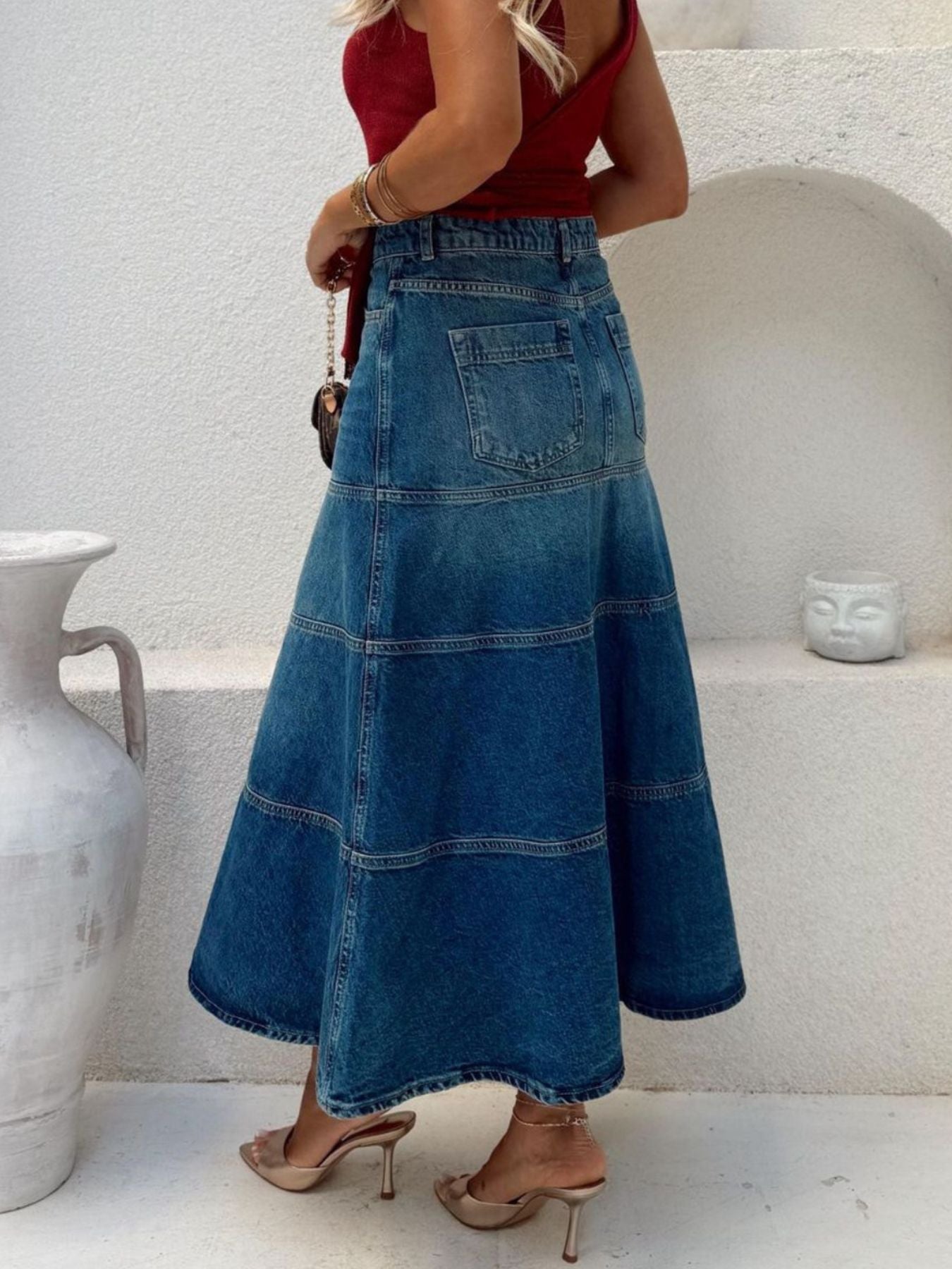 db749f41-5937-4c7b-9710-93641e1f57df-Max